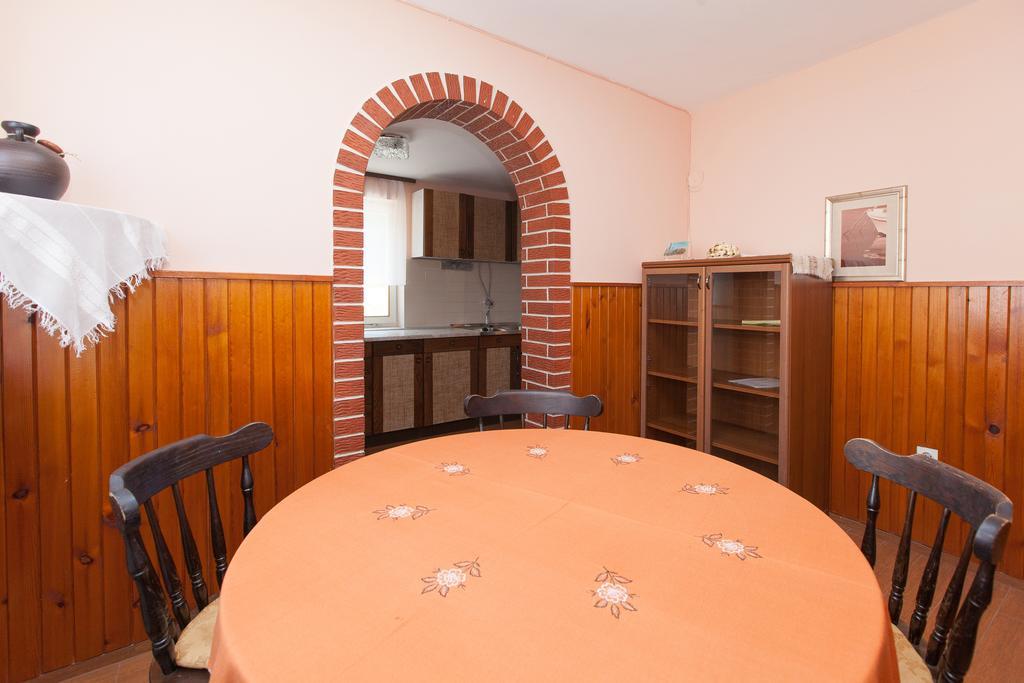 Apartment Anne Цриквеница Экстерьер фото