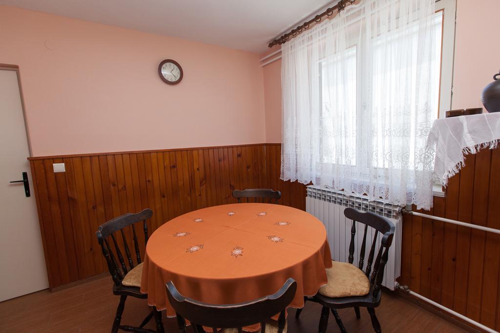 Apartment Anne Цриквеница Экстерьер фото